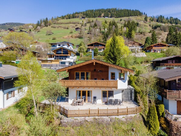Extérieur maison de vacances [été]