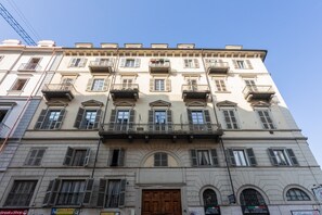 Façade