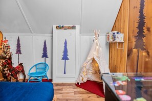 Bonus loft area, the "Cub Zone", best suited for a child or the young at heart.