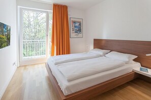 Schlafzimmer mit Doppelbett