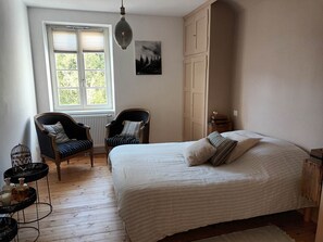 Appart Chambre brune1