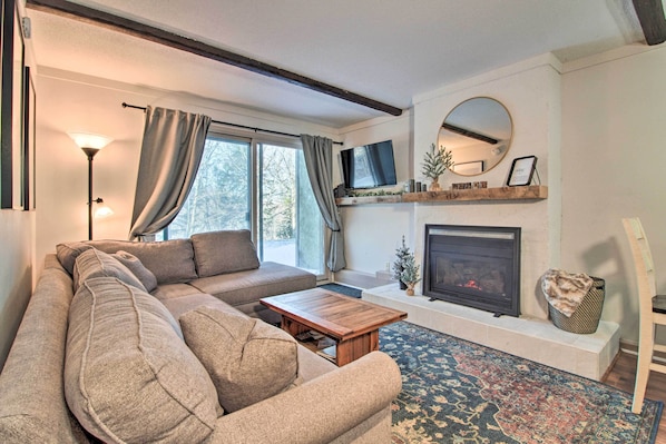 Killington Vacation Rental | 2BR | 2BA | 900 Sq Ft | Stairs Required