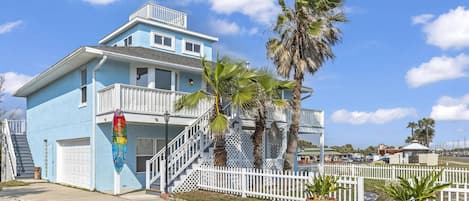 Sea Forever Large Family Home - Flagler Beach