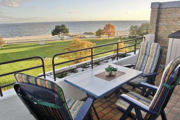 Balkon mit Seeblick