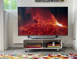 Smart TV mit Netflix und Prime
