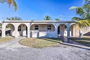 Duplex Exterior | Driveway Parking (2 Vehicles)