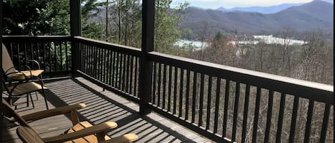 Awesome views of Lake Chatuge and Brasstown Bald
