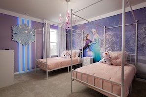 Sleep like a princess in this beautiful Frozen bedroom.