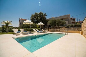 Garden, Outdoor, Pool