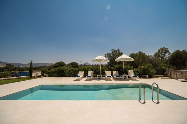 Garden, Outdoor, Pool
