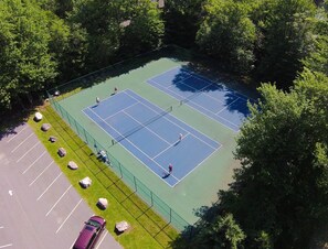 Tennis and other courts + loads of other activities