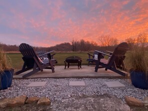 Backyard firepit- shared with guests in the main house. 