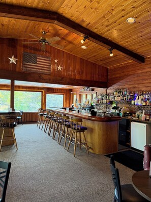 Bar (en la propiedad)