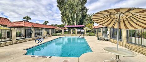 Mesa Vacation Rental | 2BR | 2BA | 900 Sq Ft | 1 Step to Enter