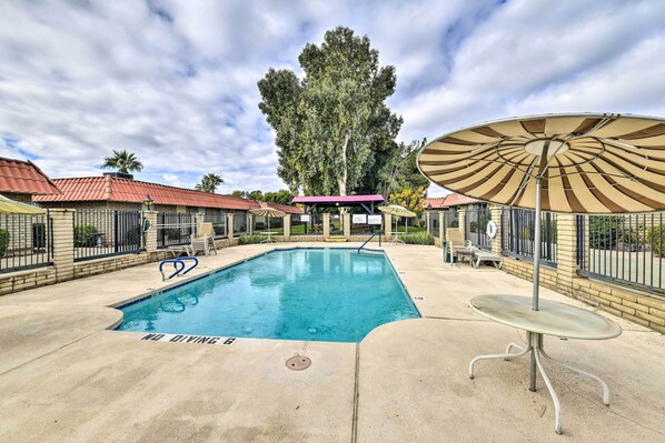 Pet-Friendly Mesa Condo: Walk to Main St!