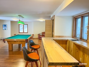 Spielezimmer