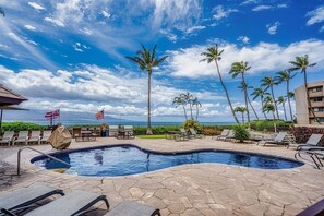 Oceanfront pool vibes with killer views, swaying palms, and island sunsets—your perfect Maui escape starts right here. Relax, unwind, and soak it all in. 🌴🌊