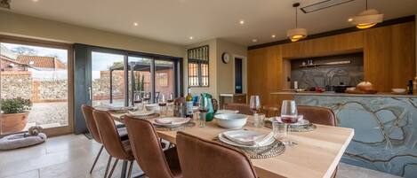 Hayloft: The spacious dual aspect kitchen/diner