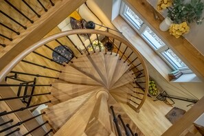 Bumblebee Cottage, Culford Heath: Spiral stairs to the twin bedroom on the first floor