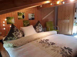 Schlafzimmer 1 im Dachstock