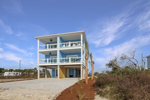 Beachside Exterior