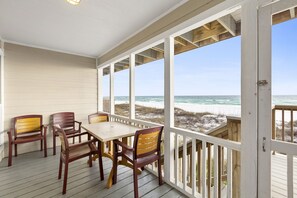 23-Landon-By-The-Sea-3-Porch