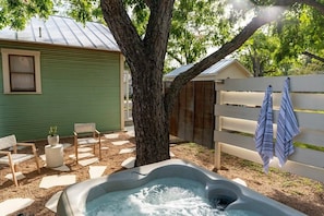 Private Hot tub