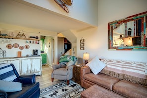 Beautifully decorated living area with all the basic essentials for your stay