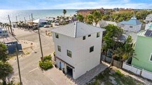 Side of House: Proximity to Beach