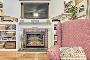 Living Room | Electric Fireplace