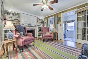 Living Room | 1st Floor | Queen Sleeper Sofa | Flat-Screen TV