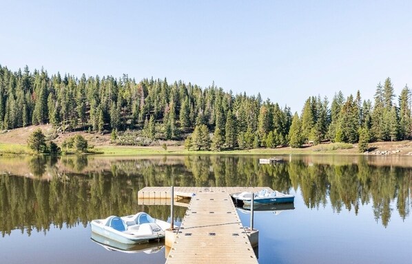 SEMI PRIVATE LAKE
(ONLY open in Summer)