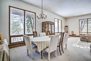 Dining Area | 1st Floor