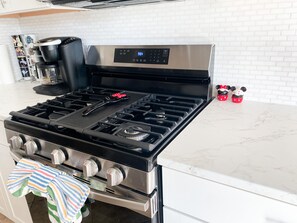 Gas Stove in Kitchen 