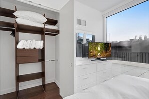 Midtown East New York 1 Bedroom Bedroom