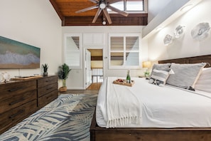 Kamaole Sands 5401 upstairs bedroom 1