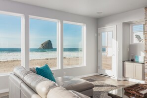 livingroom door to oceanfront deck