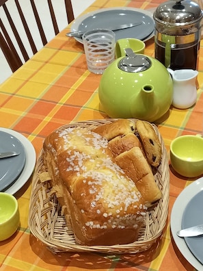 Breakfast meal