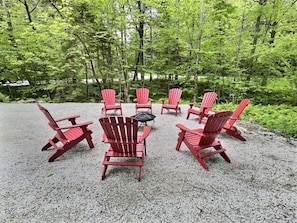 Create unforgettable moments as you gather around our fire pit, toasting marshmallows and making s'mores under the twinkling Vermont sky. With the serene forest as your backdrop and a canopy of stars overhead, immerse yourself in the beauty of nature whil