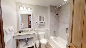 Indoors,Shower Faucet,Bathroom,Room,Bathtub