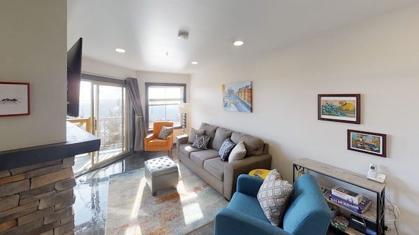 Living Room, Furniture, Indoors, Home Decor, Couch