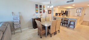 Dining Room, Dining Table, Table, Indoors, Furniture
