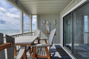 Sand Banks 204
