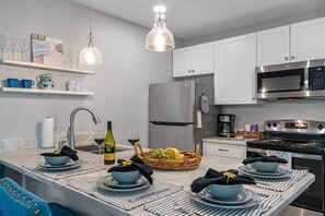 Make great meals to enjoy with everyone in our fully equipped kitchen