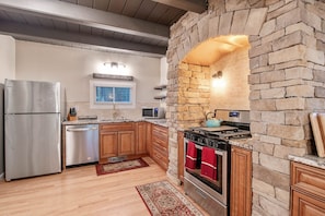State of the art kitchen comes fully equipped and ready for hosting.