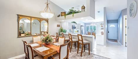 Formal Dining & Kitchen countertop seating 