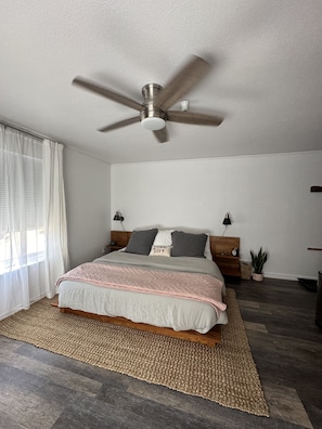 *Bedding may vary during your stay.