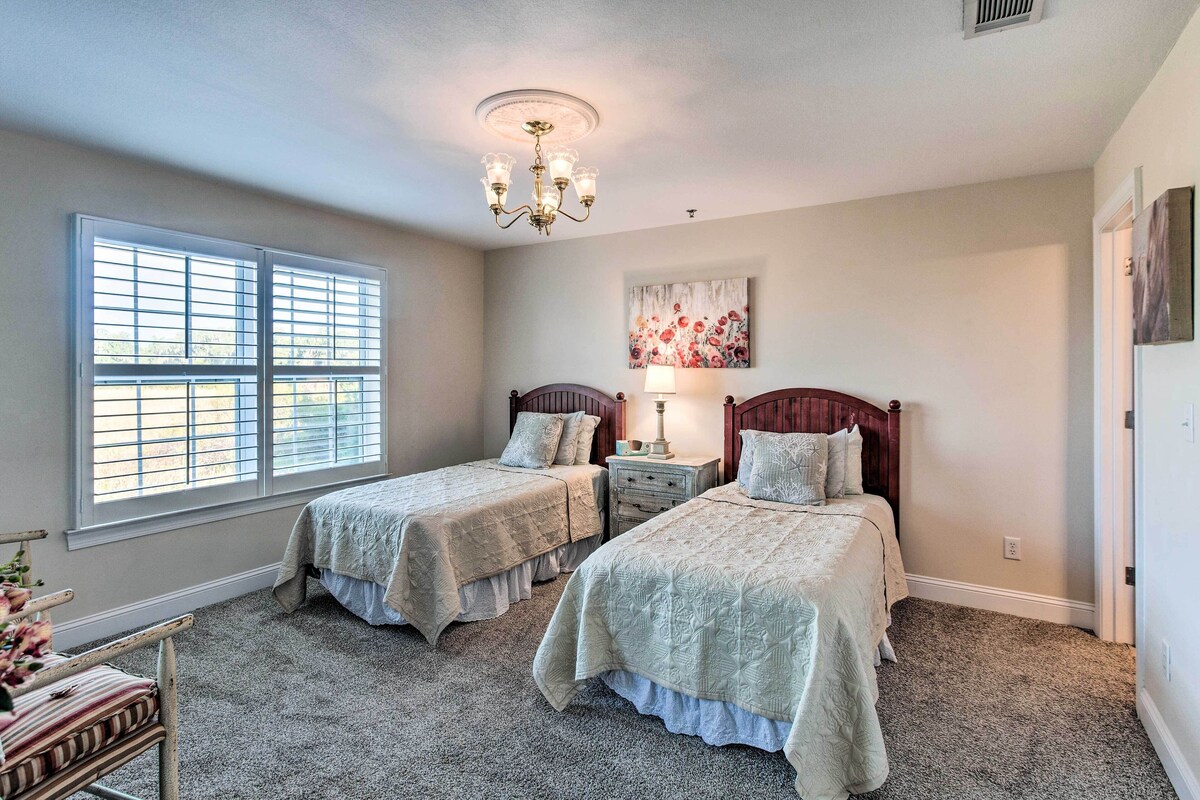 Breezy Darien Condo w/ Tranquil Marsh Views!