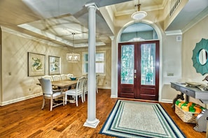 Entryway, Foyer, & Formal Dining Room