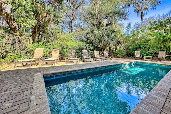 FREE Heated Pool with Lounge Chairs